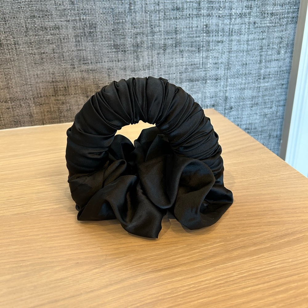 The Sleepy Tie- Size Large